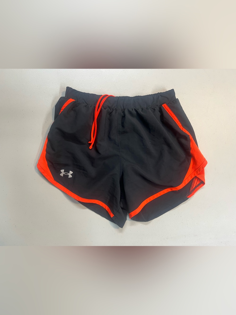 Under Armour HeatGear Running Shorts Women’s XS Black Neon Orange Athletic